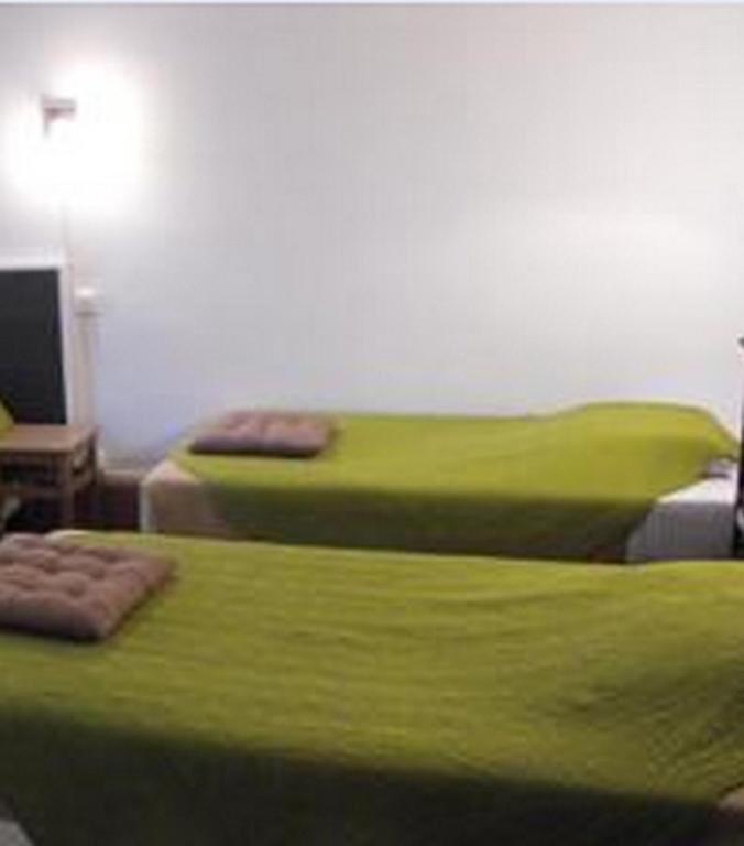 Logis Hotel Restaurant Les Capucins Avallon Esterno foto
